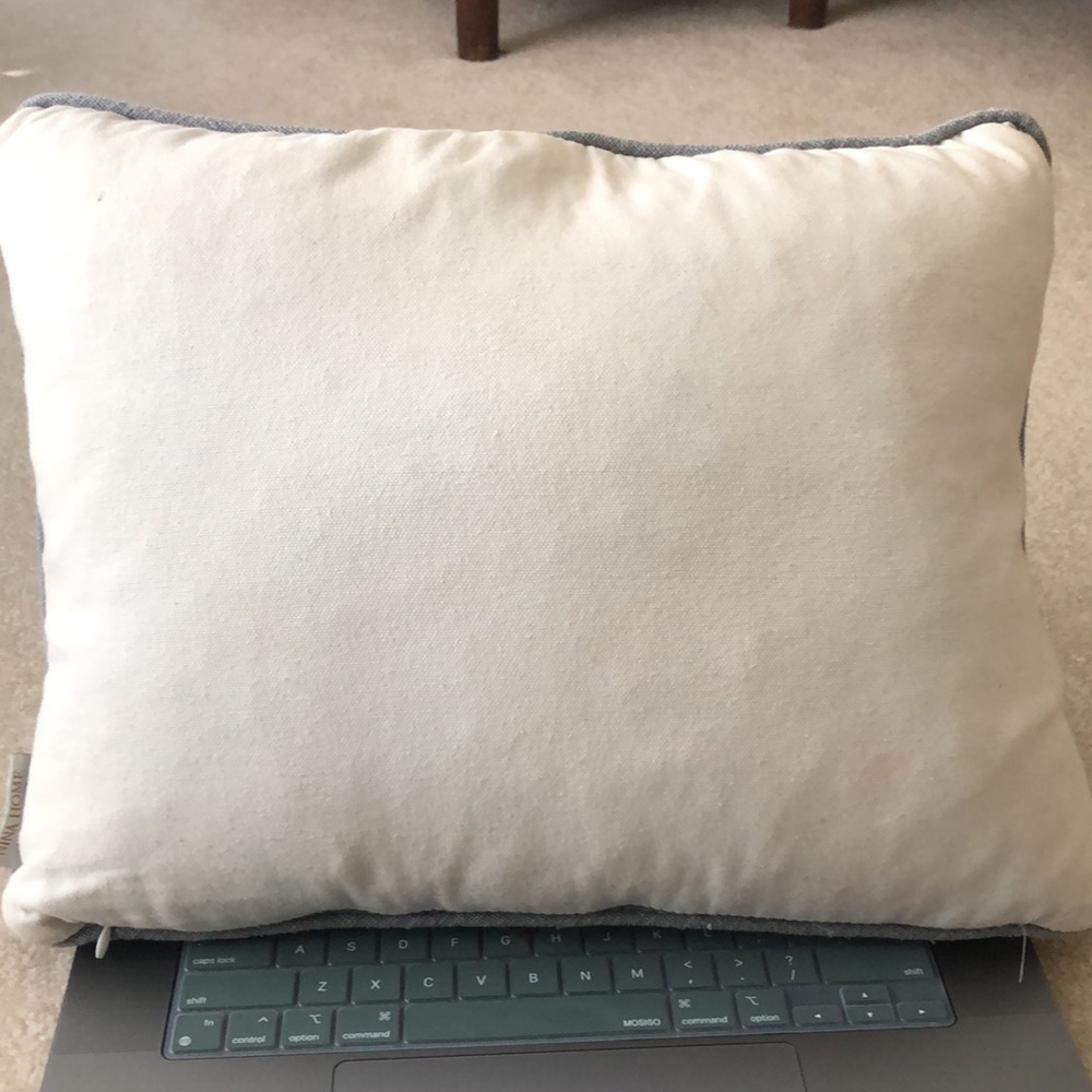 Home Sweet Home accent pillow - Picture 4 of 6